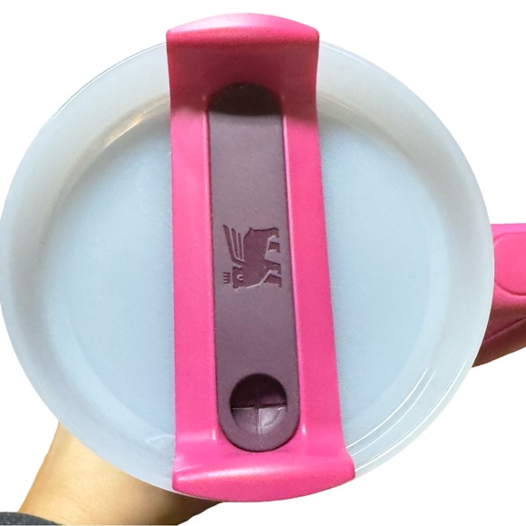 Stanley 40oz Quencher H2.0 Tumbler - Picture 3 of 3